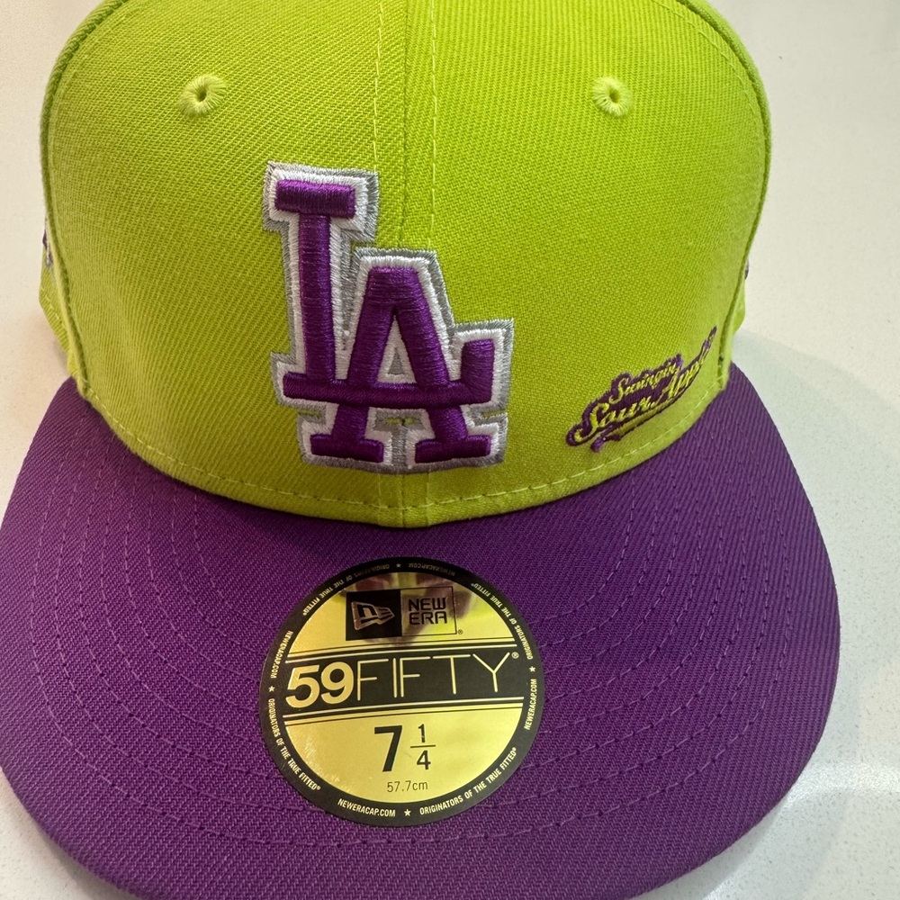 New Era LA Dodgers Baseball hat . Big League Chew